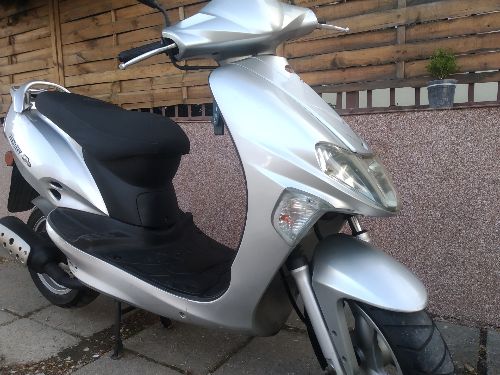 KYMCO AGILITY, 6. kp