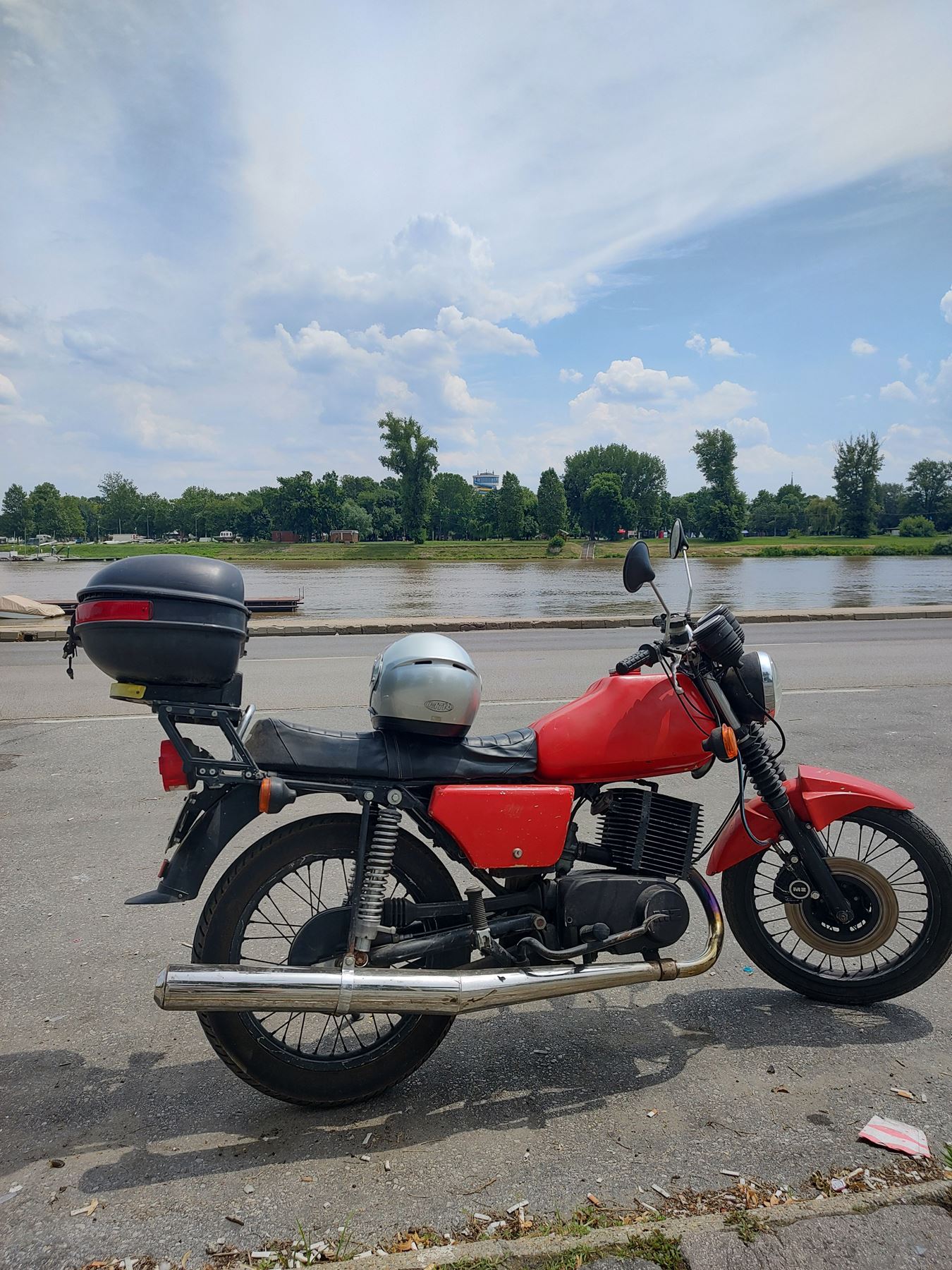MZ ETZ250, 1. kp