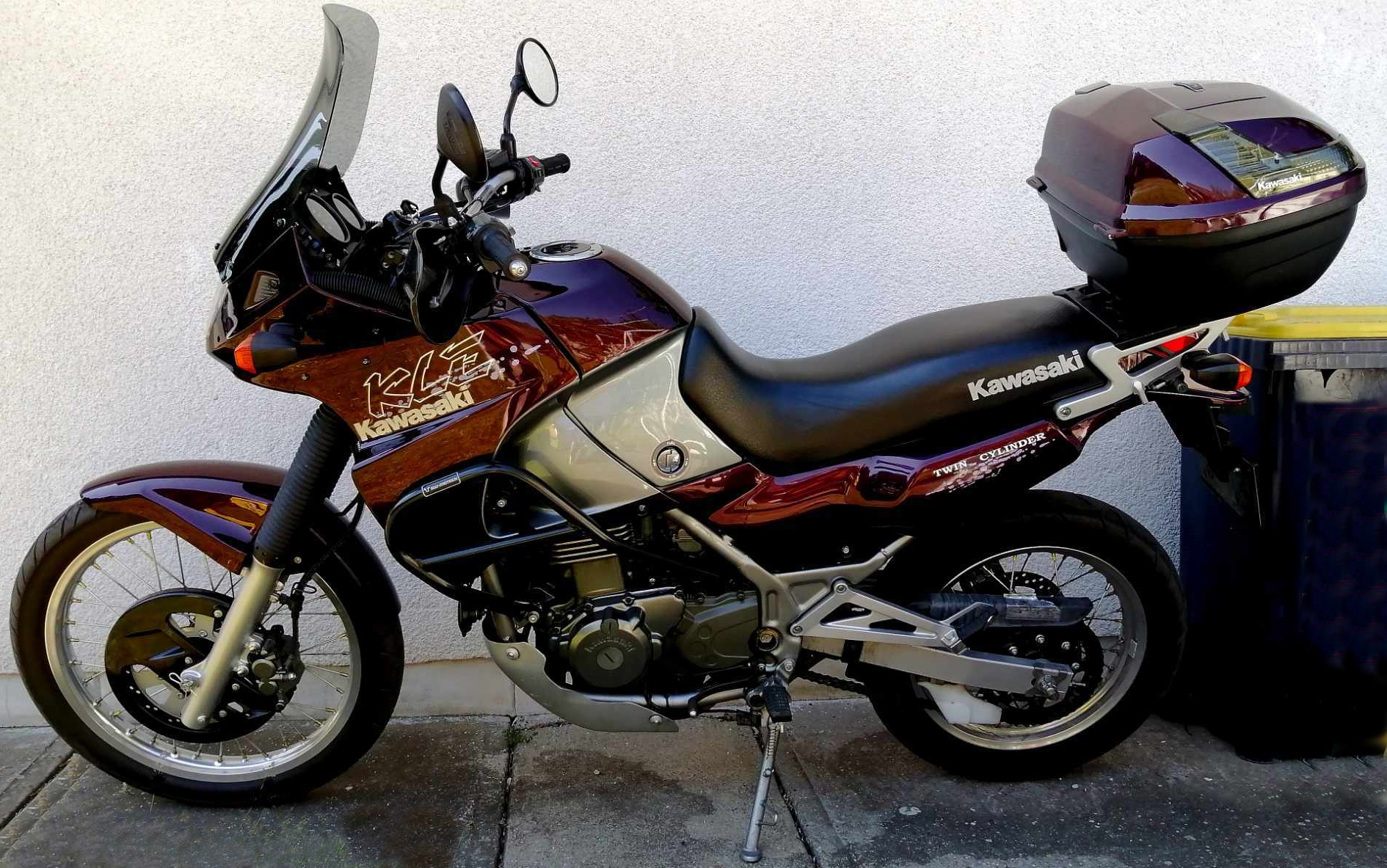 KAWASAKI KLE500, 4. kp