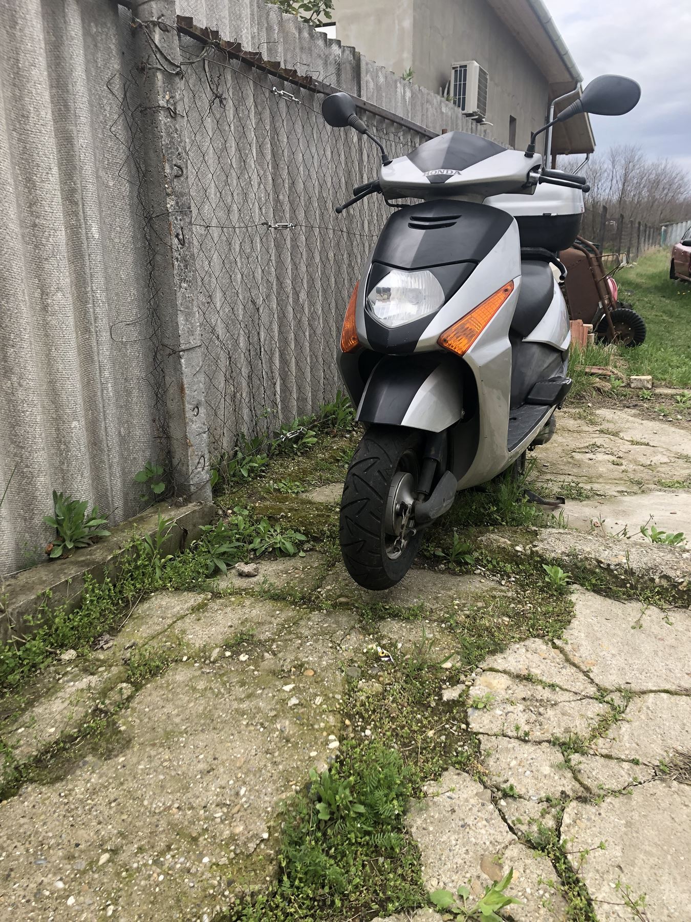 HONDA LEAD SCV 100, 2. kp