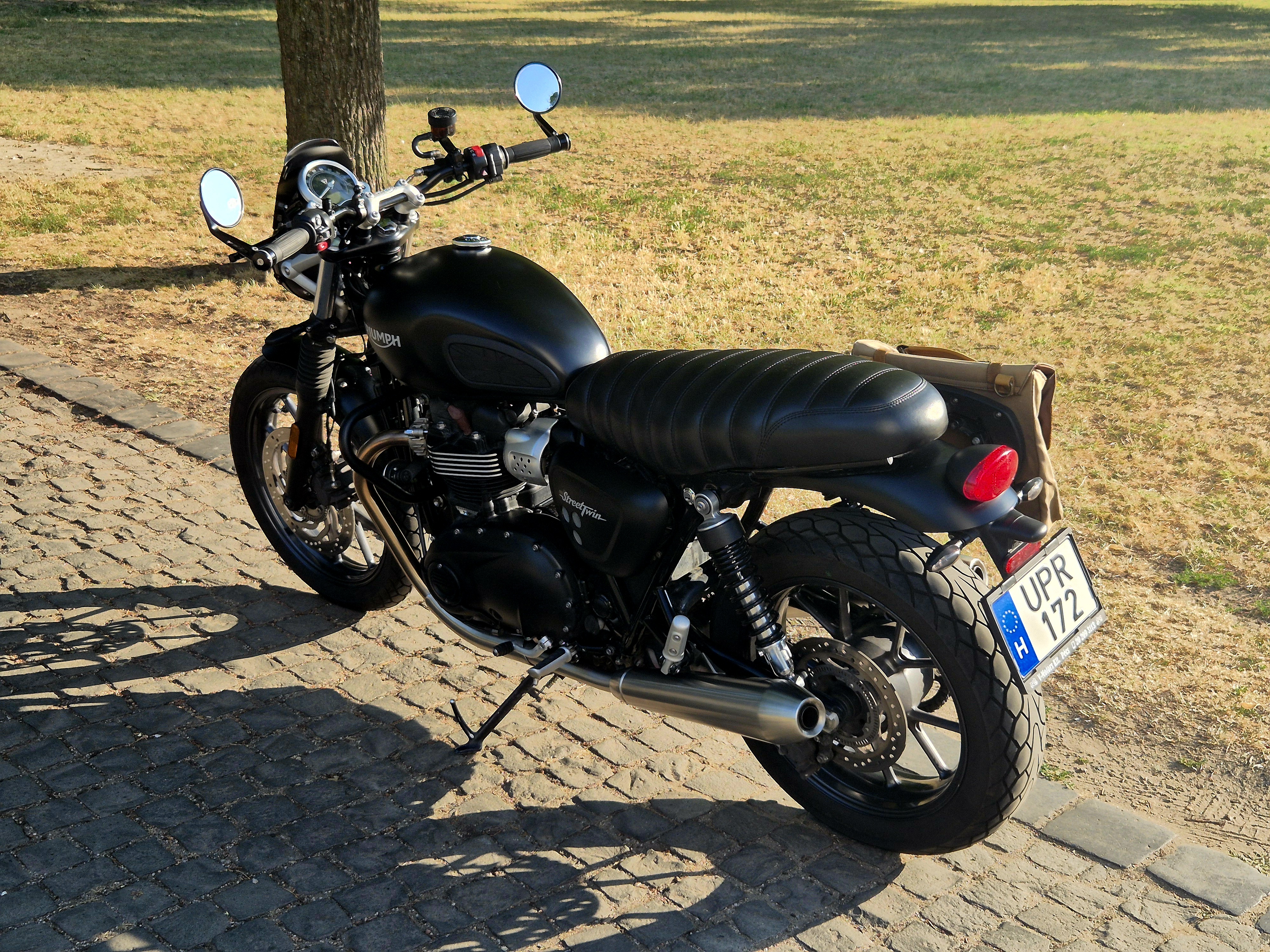 TRIUMPH STREET TWIN 900, 8. k�p