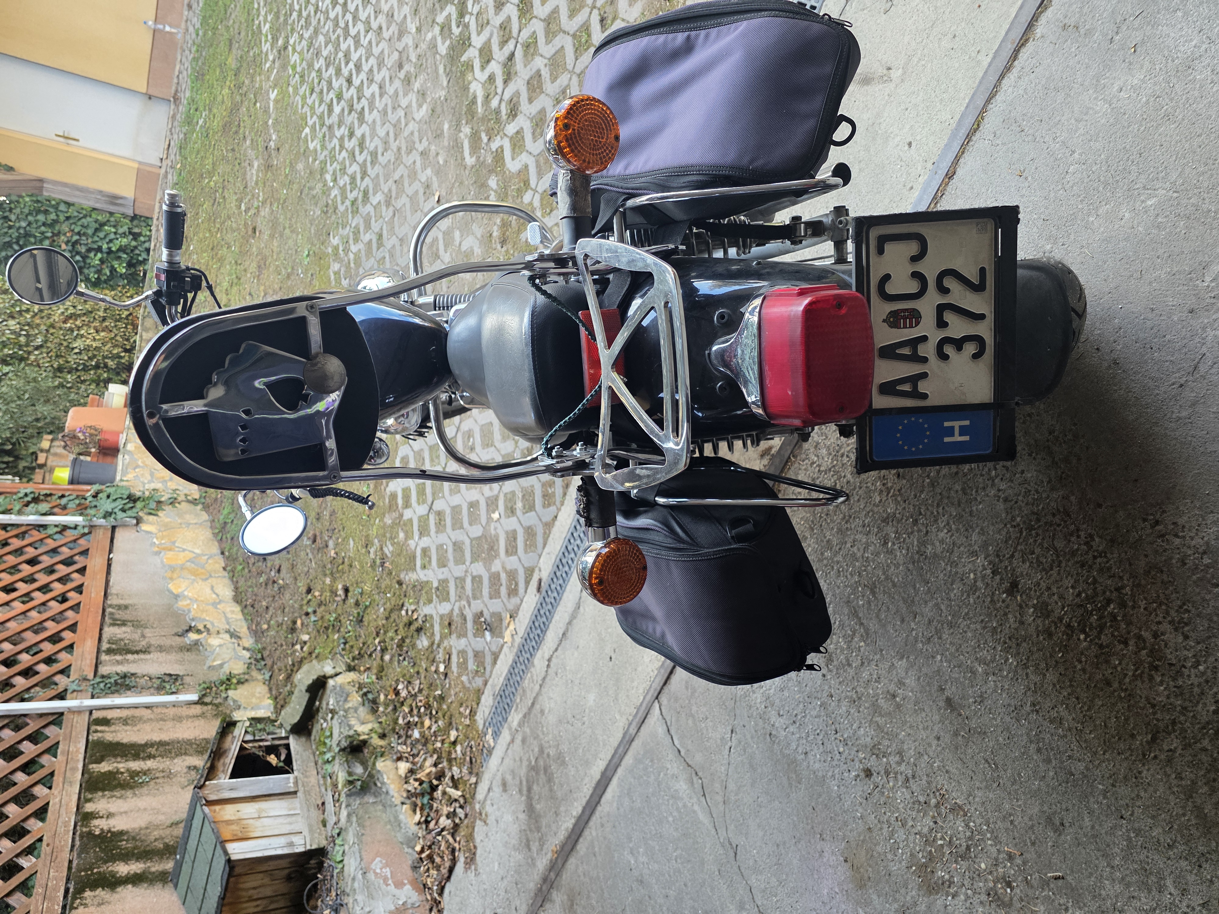 YAMAHA VIRAGO 535, 1. k�p